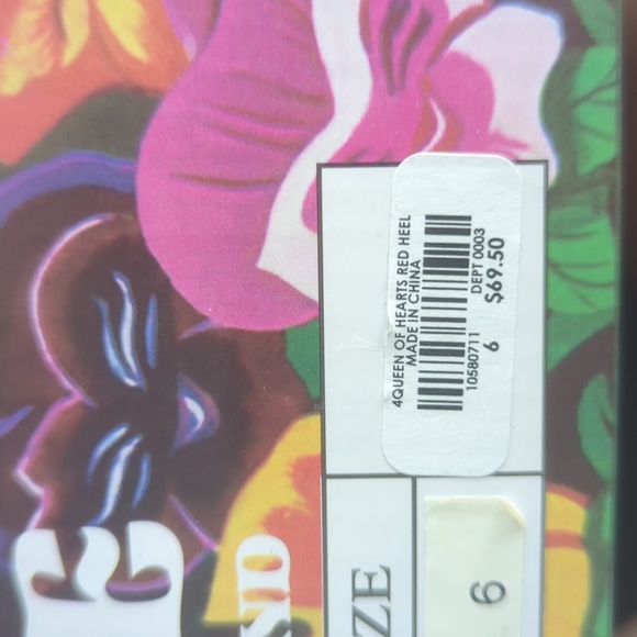 Disney Alice In Wonderland Queen Of Hearts Red Heels - Picture 5 of 7